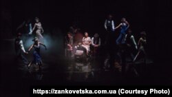 Фрагмент з вистави «Львівське танго» Національного театру імені Марії Занбковецької, Львів 