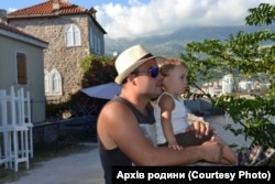 Микита Левченко з батьком