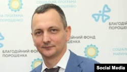 Офіційно НАБУ не повідомляло про ці слідчі дії. Юрій Голик публічно також їх не коментував.