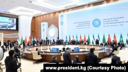 Түрк мамлекеттери уюмунун (ТМУ) президенттеринин саммити. Самарканд шаары. 2022-жылдын 11-ноябры.