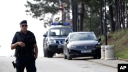 Fotoarhiv: Severna Mitrovica uoči posete premijerke Srbije Ane Brnabić, septembar 2022.