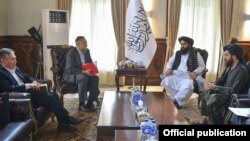 Кыргызстандын делегациясы Кабулга гуманитардык жардам жеткирди.