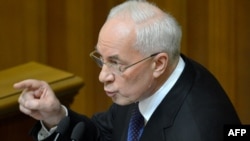 Микола Азаров