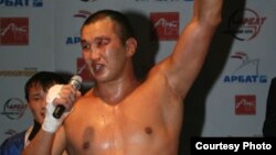 Кикбоксчу Руслан Абасовдун өлүмүнө Дмитрий Цойдун катыштыгы иликтенүүдө. Сүрөттө Руслан Абасов.