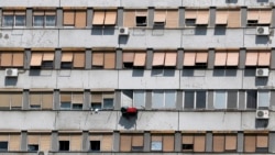 'U Beogradu radiš za rentu i račune'