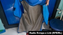 Zaštitna odeća koju hirurzi koriste tokom intervencija.