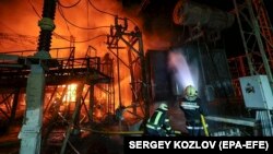 Potrivit oficialităților, atacurile rusești au avariat 400 de facilități în 16 regiuni ucrainene, între care câteva zeci erau instalații energetice. (Imagine de arhivă)