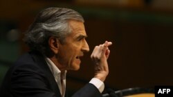 Французький філософ і письменник Бернар-Анрі Леві