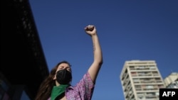 Protest protiv nasilja nad ženama, Santiago, Čile, novembar 2021. 