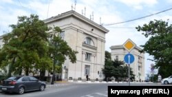 Штаб Черноморского флота РФ находится в историческом центре Севастополя