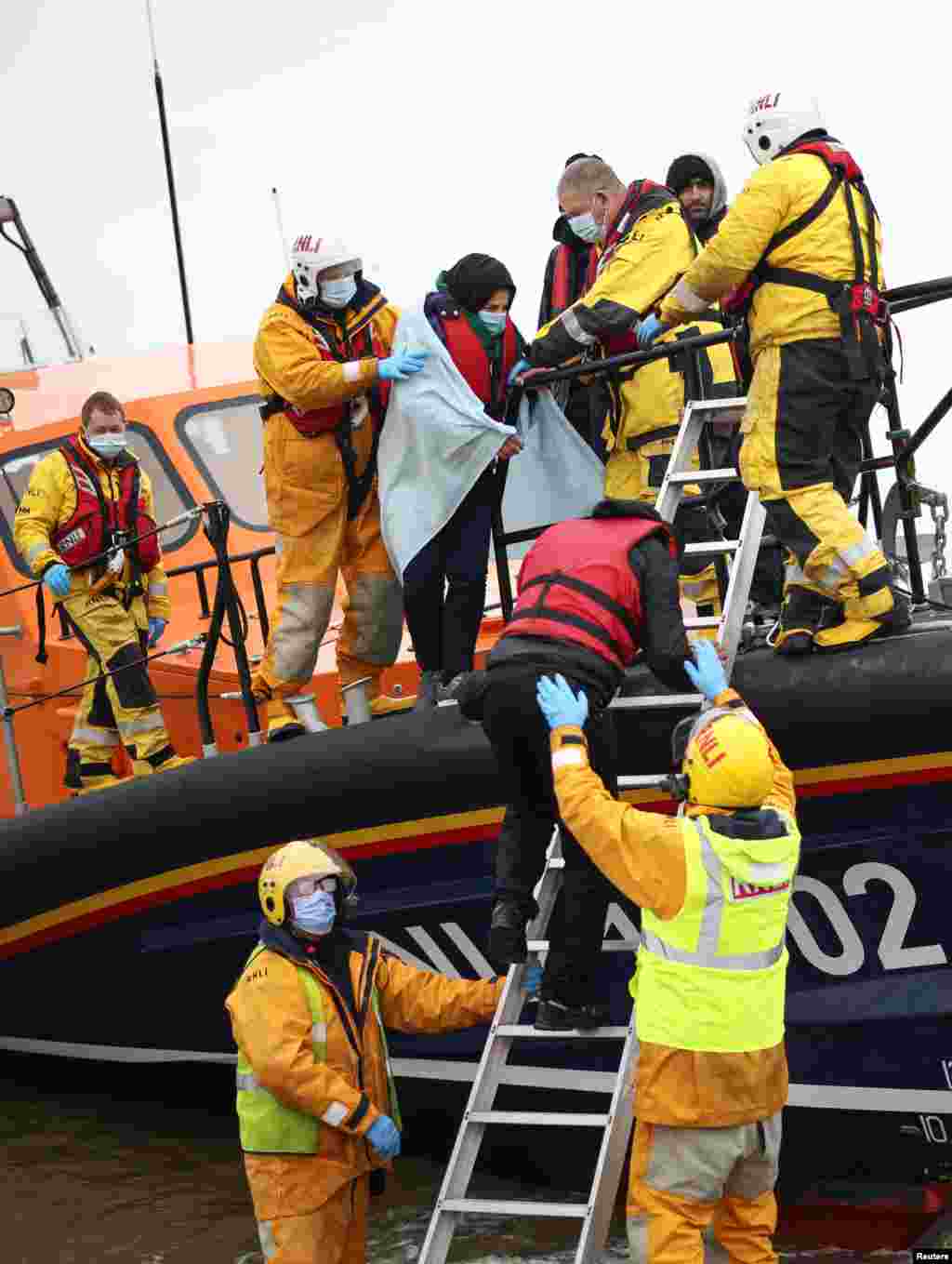&quot;Fel kell gyorsítanunk a bünözői hálózatok felszámolását Nagy-Britanniával, Belgiummal, Hollandiával és Németországgal együttműködve,&quot; jelentette ki Emmanuel Macron francia elnök