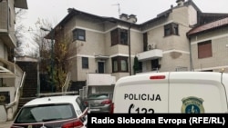 Policija ispred kuće direktora "Bosnalijeka" Nedima Uzunovića, 6. decembar, 2021.