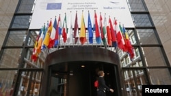 У Євросоюзі це рішення пояснили тим, що Росія не виконала Мінські домовленості