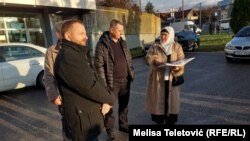 Članovi porodica žrtava ispred Suda BiH.