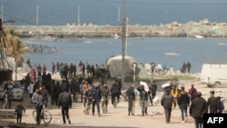 Гумжардамга бараткан палестиндер. 6-март, 2024-жыл.