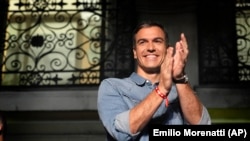 Premijer Španije Pedro Sančez (na fotografiji) iz Socijalističke partije je raspisao prevremene izbore pošto su njegova stranka i ostale članice koalicije ostvarile veoma loše rezultate na regionalnim i opštinskim izborima u maju