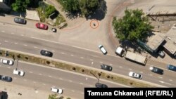 აღმაშენებლის ხეივანი. საშიში, უტროტუარო გადასასვლელები