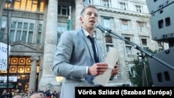 Peter Magyar pare să fie noul lider al mișcărilor de opoziție de la Budapesta. Mii de persoane au demonstrat ieri la Budapesta cerând demisia procurorului șef și a premierului Vicktor Orban însuși, pe fondul unui scandal de corupție.