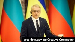 Ніколай Денков не розголошував деталей підтримки, але зазначив, що щоразу, коли відбуваються зустрічі з українською стороною, обговорюється військова допомога