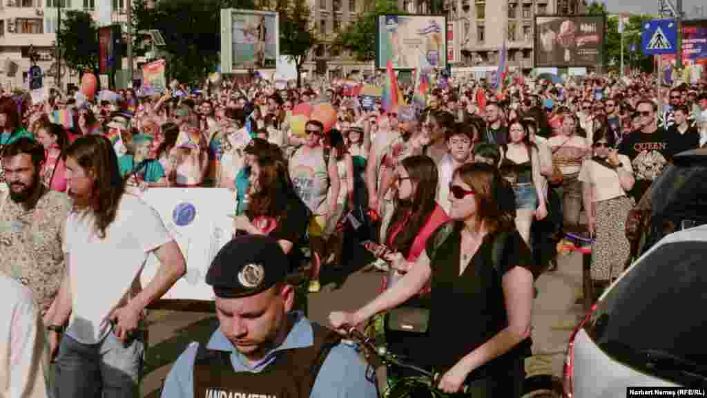 Ne samo da Rumunija zabranjuje istospolne brakove i istopolna građanska partnerstva, ona takođe ne priznaje istopolna partnerstva registrovana u drugim zemljama.