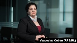Ana Racu, deputată PAS, vicepreședinta Comisiei parlamentare de securitate, în redacția Europei Libere.