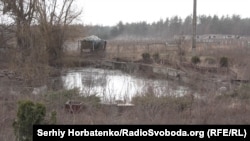 Закинутий став на території страусиної ферми у Ямполі