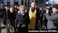 Посланичката на Русия Елеонора Митрофанова присъства на молебен в руската църква "Св. Николай Чудотворец" в София. Храмът беше затворен от руското посолство в продължение на 50 дни.
