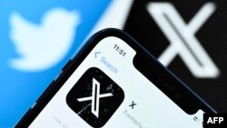 Najviše uvreda Mersiha Smajlović, kaže, dobila je preko mreže X, bivšeg Twittera (ilustrativna fotografija: logo mreže X)