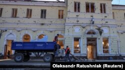 Херсонський вокзал після російського обстрілу, 27 грудня 2023 року