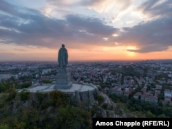 Spomenik "Aljoša" iz 2022.