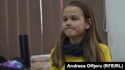 Tonia are în plan să învețe limba româna în următorul an.