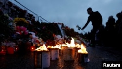 Emlékhely a támadás helyszínén