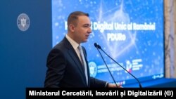 Ministrul Energiei, Bogdan Ivan, spune că aprovizionarea cu carburanți a pieței românești este stabilă, după un incident la o livrare de țiței din Azerbaidjan