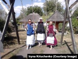 Ірина з доньками у 2015-му