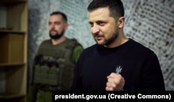 Президент України Володимир Зеленський під час відвідин передових позиції українських військових у Запорізькій області, 27 березня 2023 року