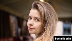 Мария Дрокова, Орусиядагы "Наши" кыймылынын мурунку комиссары