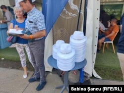 Pălăriile au devenit accesoriul cel mai căutat pentru prezența în timpul discursului lui Viktor Orbán de sâmbătă, la prânz.