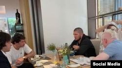 მარცხნიდან მარჯვნივ: ირაკლი კობახიძე, კახა კალაძე, ხაბიბ ნურმაგომედოვი და ცოტნე ივანიშვილი