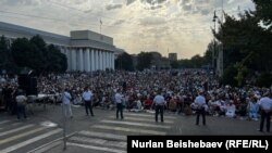 Бишкектеги Курман айттагы намаз. 2023-жылдын 28-июну.