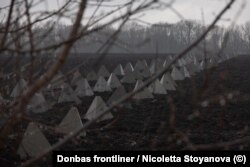 Протитанкова лінія оборони на межі Сумщини і Курської області Росії