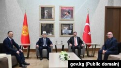 Акылбек Жапаров менен Жевдет Йылмаз баштаган делегациялардын жолугушуусу. 9-февраль, 2024-жыл.