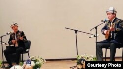 “Саймалуу-Таш санаты” айтышынын катышуучулары. 