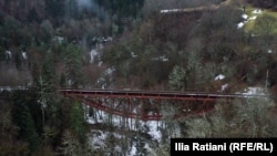 ეიფელის ხიდი მდინარე ცემისწყალზე, ბორჯომ-ბაკურიანის ვიწროლიანდაგიანი რკინიგზის წაღვერი-ცემის მონაკვეთზე