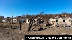 Обстріл стався вранці, пошкоджені приватні будинки та трибуна стадіону в місті