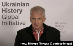 Американський історик Тімоті Снайдер під час презентації проєкту «Українська історія: глобальна ініціатива» в Британському музеї в Лондоні 27 листопада 2023 року