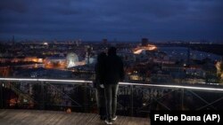 Na vidikovcu koji gleda na Kijev, Ukrajina, 18.11.2023.