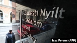 Az OSF egykori budapesti székháza Magyarországról való kivonulásuk bejelentése idején, 2018-ban