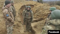 Українські піхотинці та танкісти проходять курси як індивідуальної, так і колективної підготовки під пильним наглядом та менторством іноземних інструкторів із країн-партнерів України