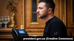 Володимир Зеленський також запросив Дональда Туска відвідати Україну за найближчої нагоди.