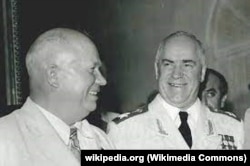 Хрущов і Жуков